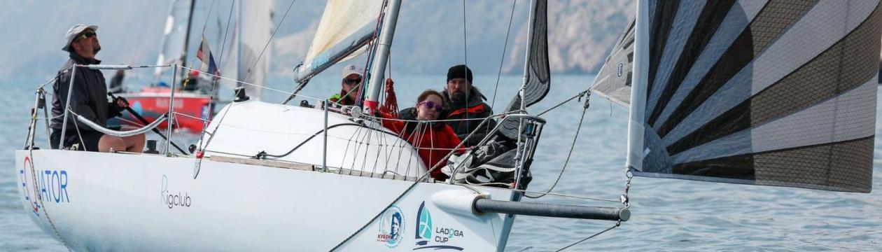 Фото в шапку